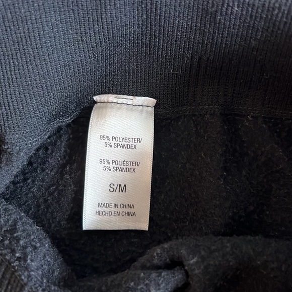 2 Pairs of Christmas leggings - Picture 3 of 6